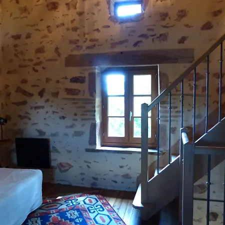 فندق مبيت وإفطار L'abrejou Le Donjon