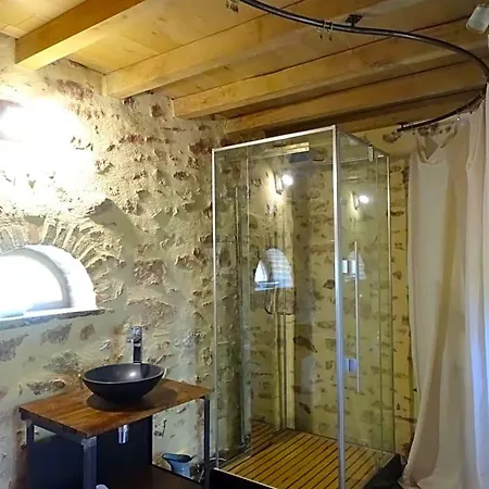 L'abrejou Bed and Breakfast